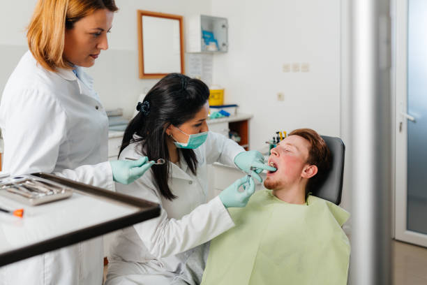Best Orthodontic Emergency Dentist in Macon, IL